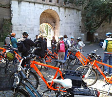Cykla en dag till Appia och Akvedukt Park i Rom
